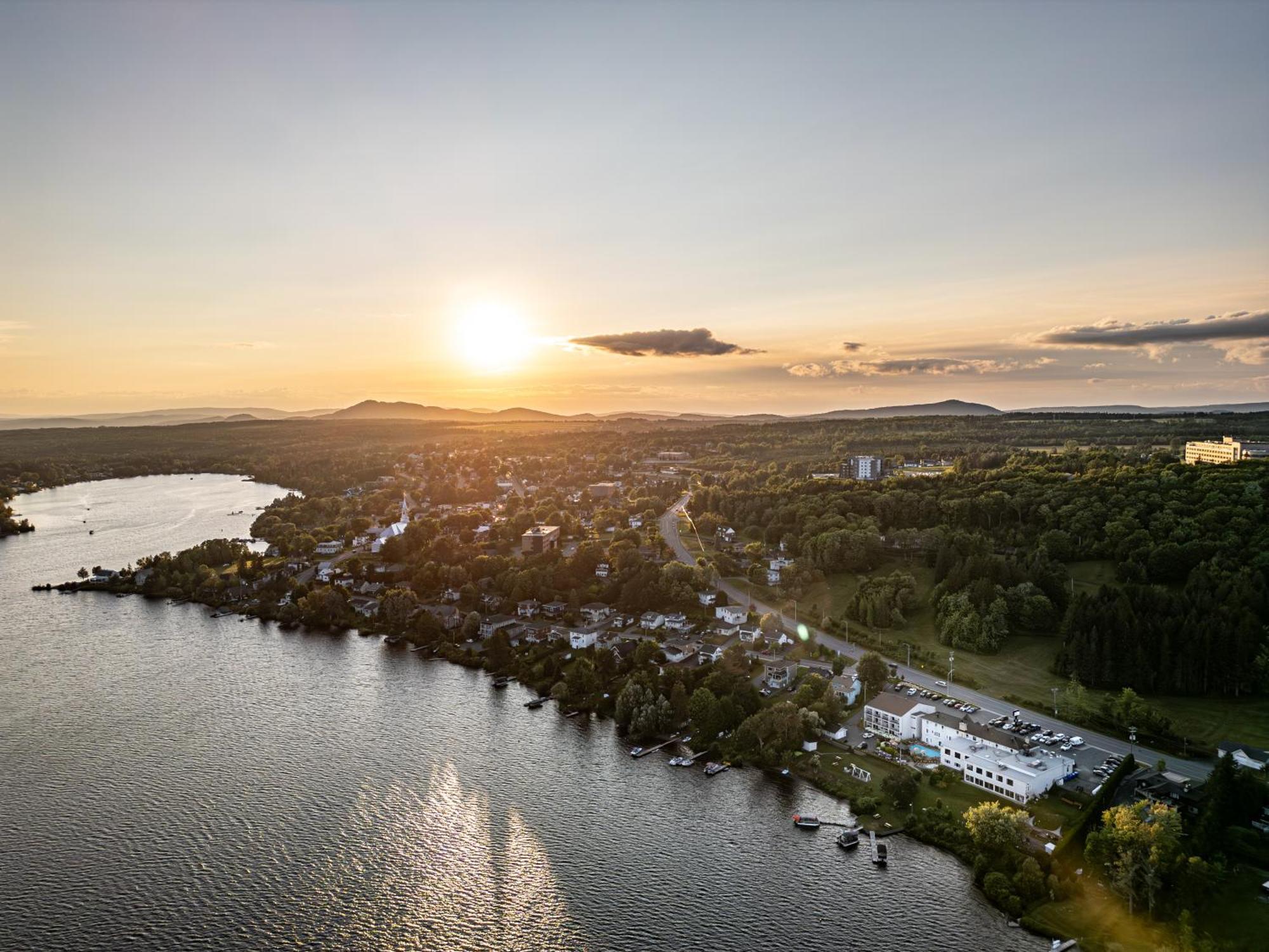 Manoir Lac-Etchemin Экстерьер фото